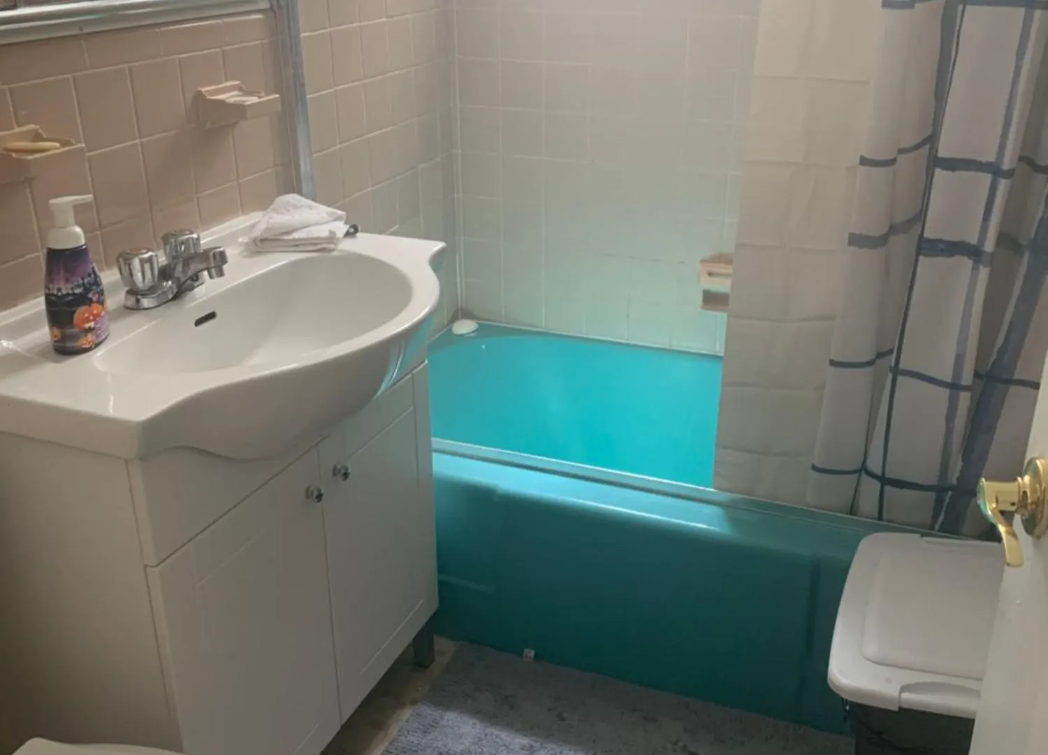 Downtown Montreal Apt Airport 15Mins