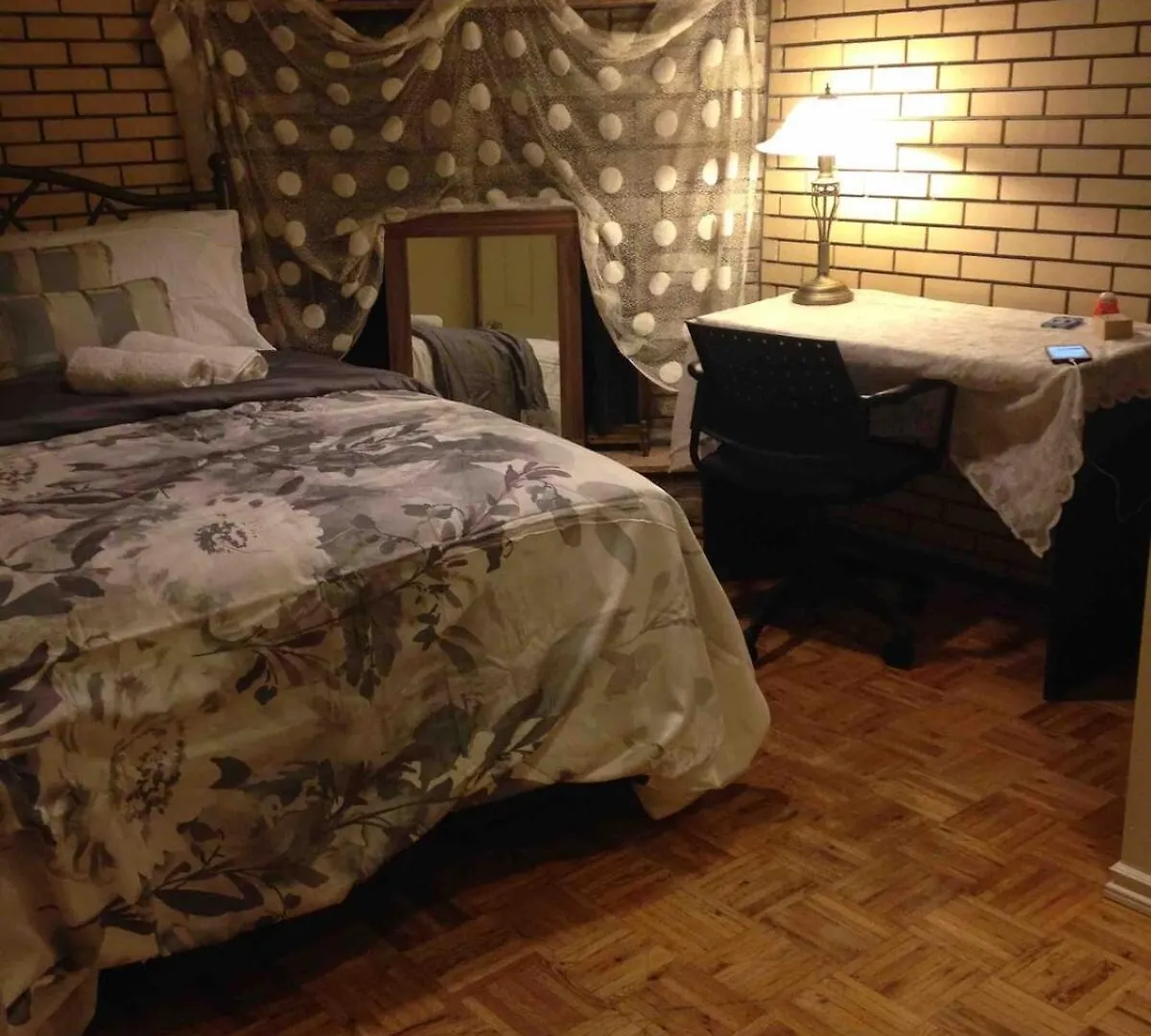 Downtown Montreal Apt Airport 15Mins 0*,